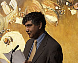 Dr Alnoor Dhanani addressed the congregation